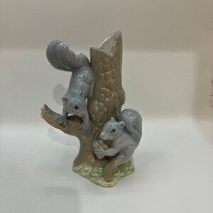 Tengra Porcelain Squirrels Figurine/Planter Pastel Color Way 8" Made‎ in Spain